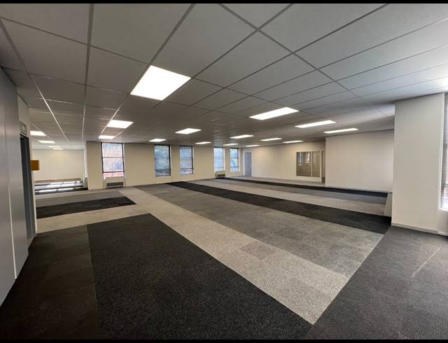 2,000M² OFFICE TO LET IN ROSEBANK